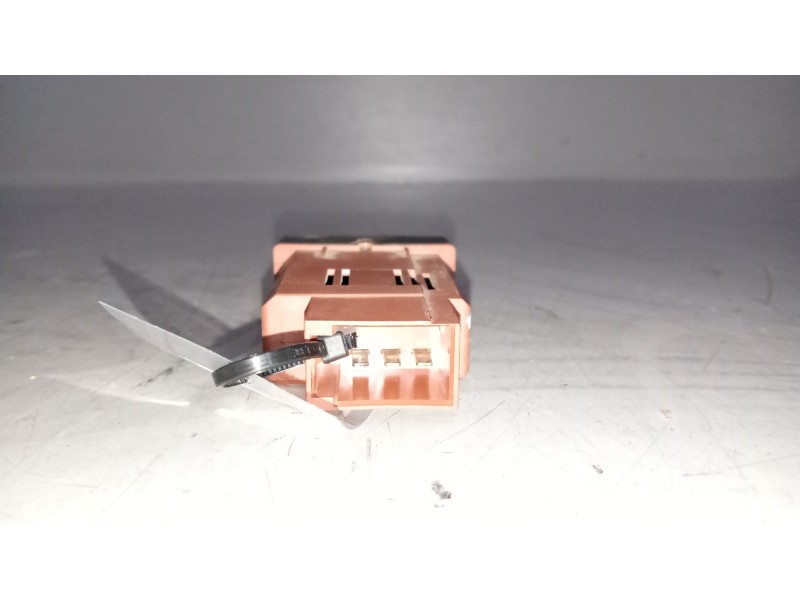 Recambio de interruptor para man tgx 18.xxx 12.4 diesel referencia OEM IAM 81259070333  