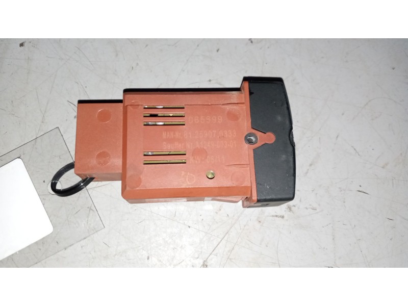 Recambio de interruptor para man tgx 18.xxx 12.4 diesel referencia OEM IAM 81259070333  