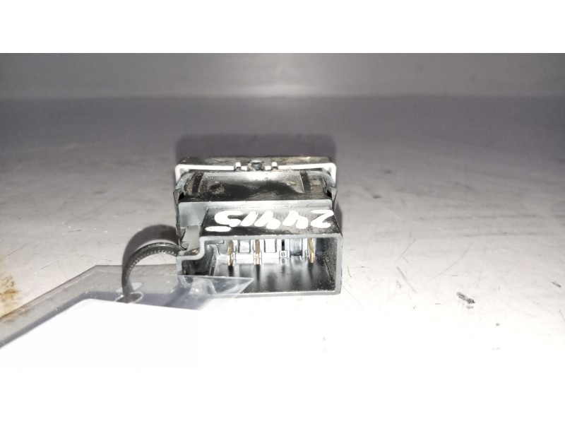 Recambio de interruptor para man tgx 18.xxx 12.4 diesel referencia OEM IAM 81255250211  