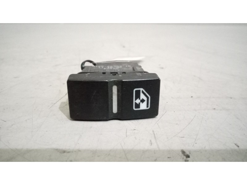 Recambio de interruptor para man tgx 18.xxx 12.4 diesel referencia OEM IAM 81255030318  