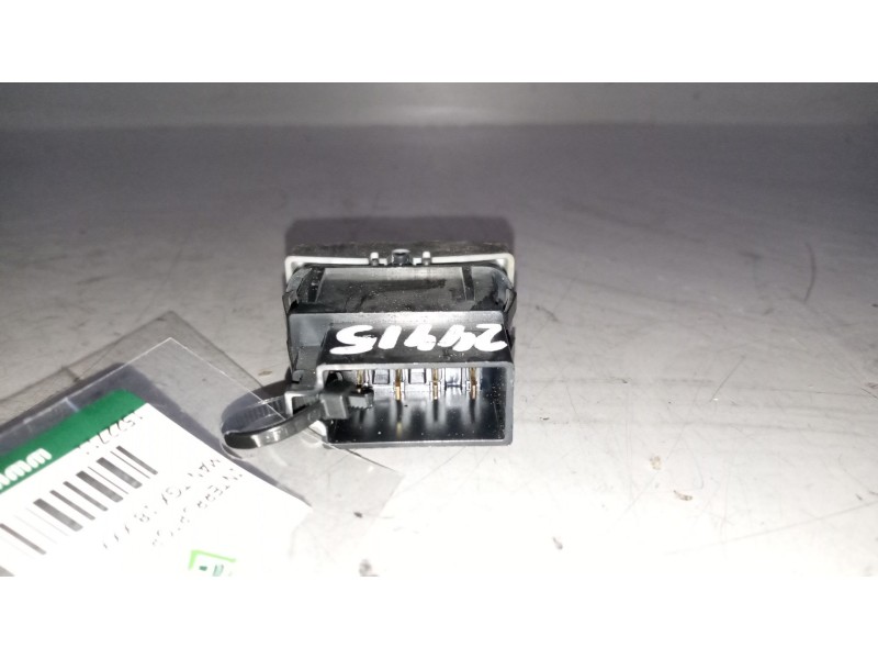 Recambio de interruptor para man tgx 18.xxx 12.4 diesel referencia OEM IAM 81255030318  