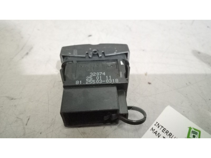 Recambio de interruptor para man tgx 18.xxx 12.4 diesel referencia OEM IAM 81255030318  
