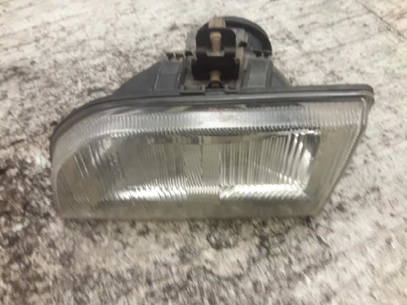 Recambio de faro izquierdo para ford fiesta berl./courier surf referencia OEM IAM   