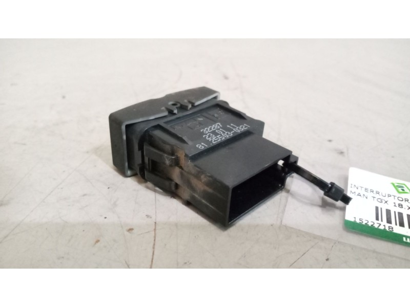 Recambio de interruptor para man tgx 18.xxx 12.4 diesel referencia OEM IAM 81255030321  