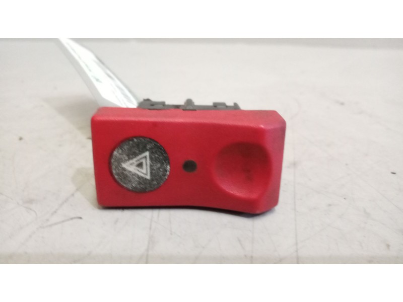 Recambio de warning para renault magnum ab diesel referencia OEM IAM 5010306848  