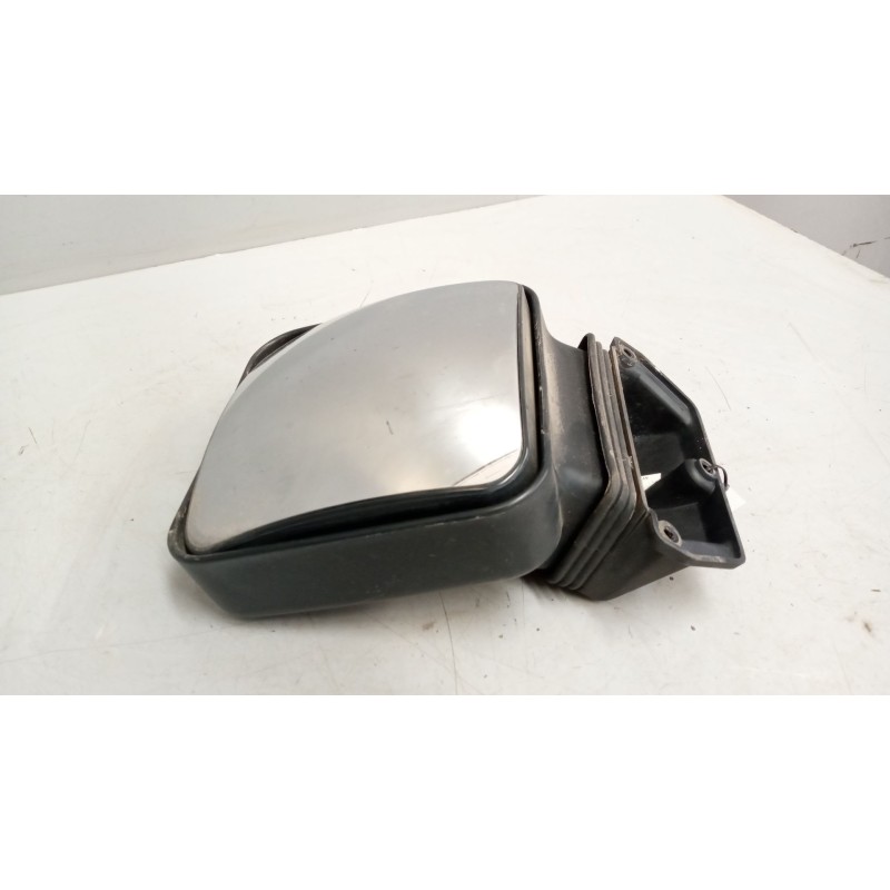 Recambio de retrovisor exterior angular para renault magnum ab 2005 12.8 diesel referencia OEM IAM 5010646159  