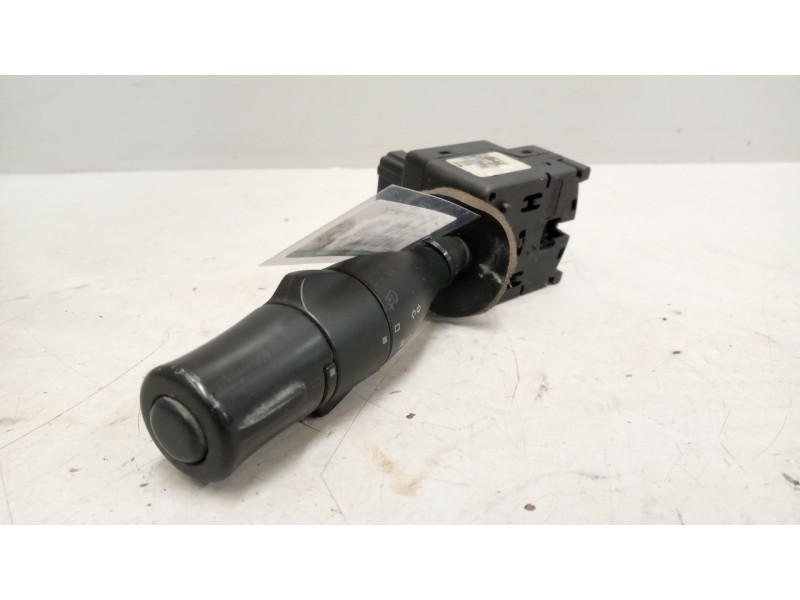 Recambio de mando intermitentes para renault magnum ab 2005 12.8 diesel referencia OEM IAM 5010589561  