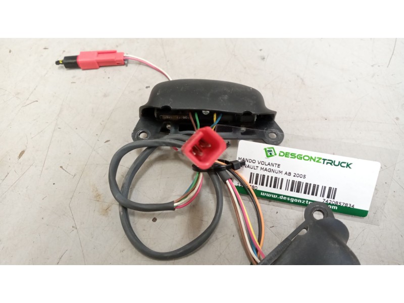 Recambio de mando volante para renault magnum ab 2005 12.8 diesel referencia OEM IAM 7420857834  7484592331