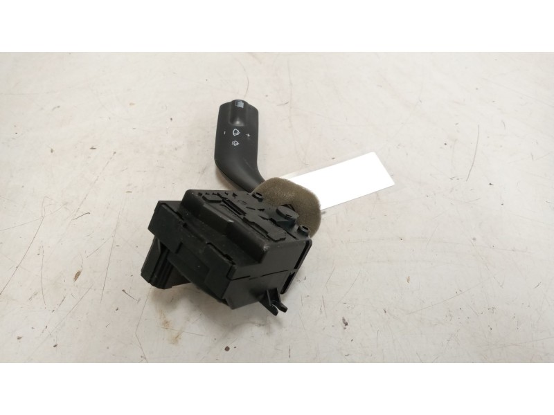 Recambio de mando limpia para renault magnum ab 2005 12.8 diesel referencia OEM IAM 7421535700  