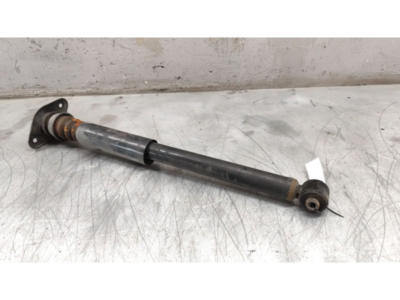 Recambio de amortiguador trasero izquierdo para hyundai accent (mc) gl referencia OEM IAM 553101E200  