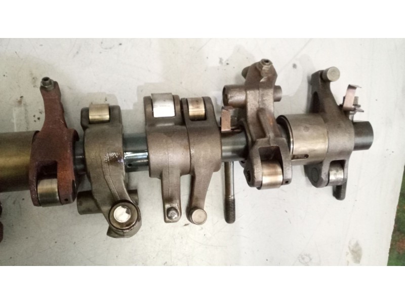 Recambio de eje balancines para volvo fm xxx 12.8 diesel referencia OEM IAM 21881494 21539409 22277011