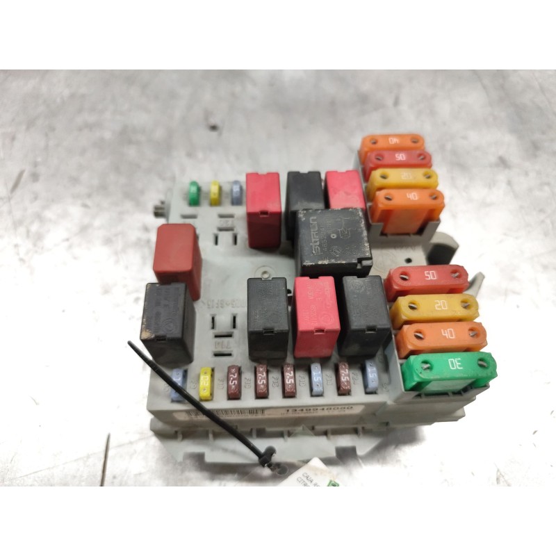 Recambio de caja reles / fusibles para citroën jumper ii furgoneta 2.2 hdi 100 referencia OEM IAM 1349948080  