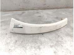 Recambio de molduras delanteras para citroën jumper ii furgoneta 2.2 hdi 100 referencia OEM IAM 1306528070  