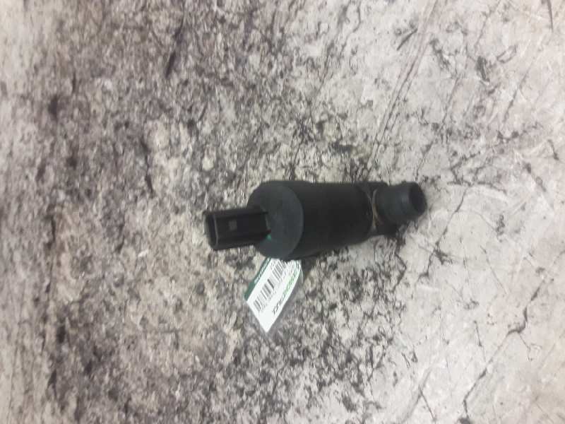 Recambio de bomba limpia para volvo xc70 2.4 d awd ocean race referencia OEM IAM  2 PINS 