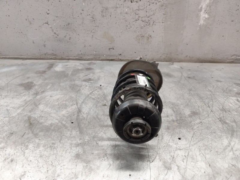 Recambio de amortiguador delantero derecho para peugeot 5008 referencia OEM IAM 9807730380  