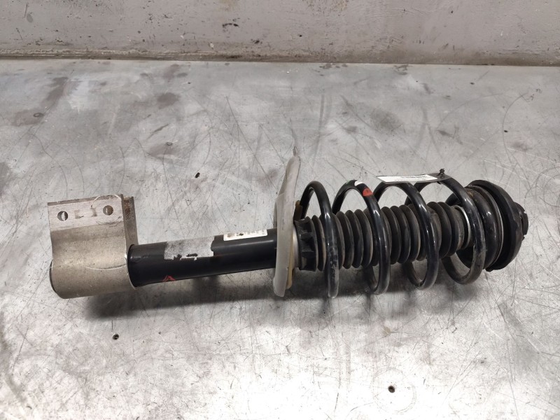 Recambio de amortiguador delantero derecho para peugeot 5008 referencia OEM IAM 9807730380  