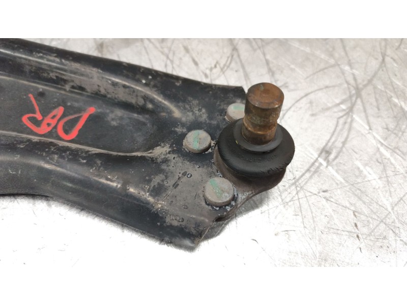 Recambio de brazo suspension inferior delantero derecho para peugeot 207 sw confort referencia OEM IAM   