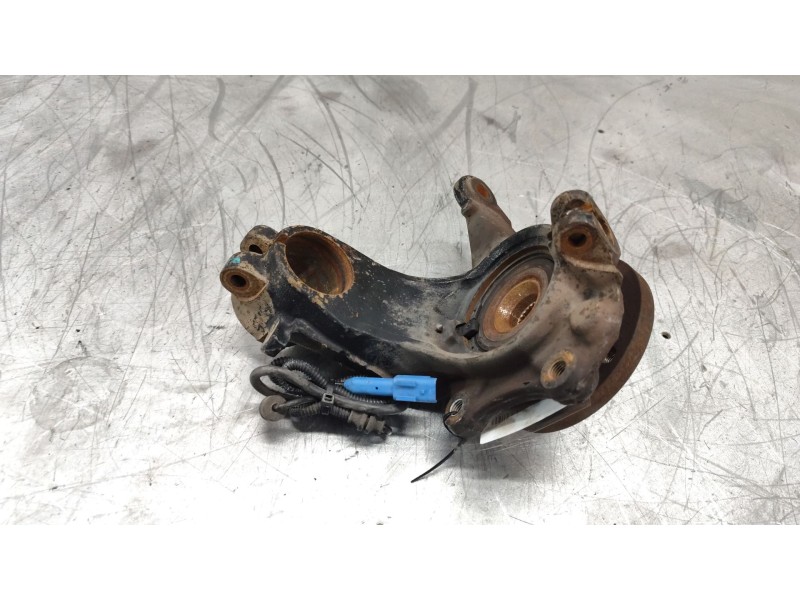 Recambio de mangueta delantera derecha para mercedes-benz clase b (w245) 2.0 cdi cat referencia OEM IAM   