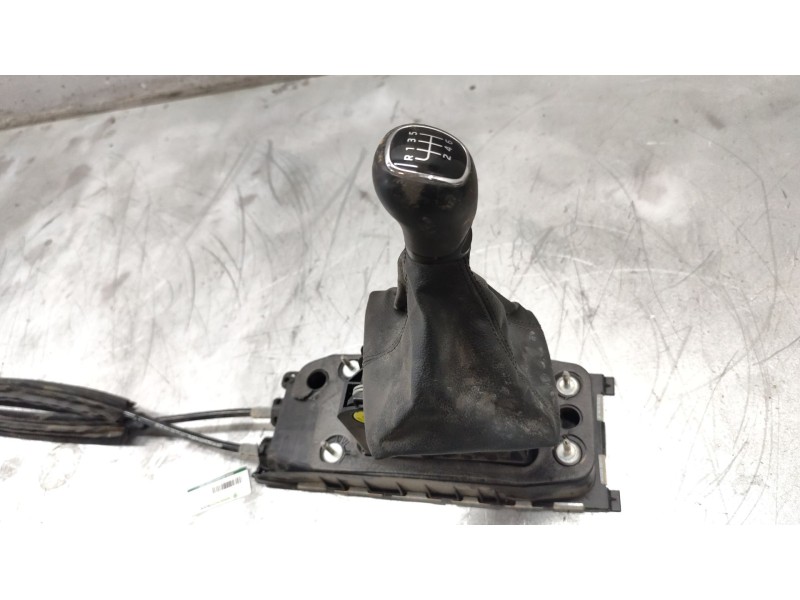 Recambio de palanca cambio para skoda scala (nw1) 1.5 tsi referencia OEM IAM 5Q0711061F  