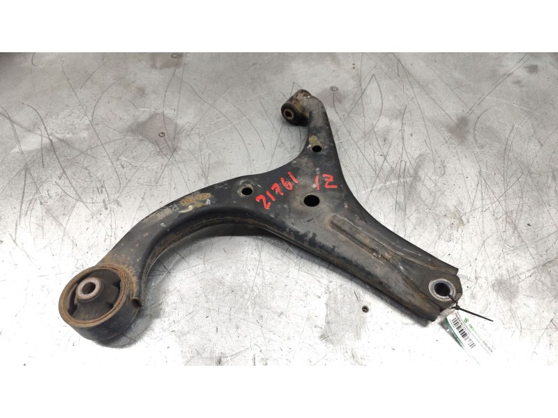 Recambio de brazo suspension inferior delantero derecho para hyundai accent (mc) gl referencia OEM IAM   