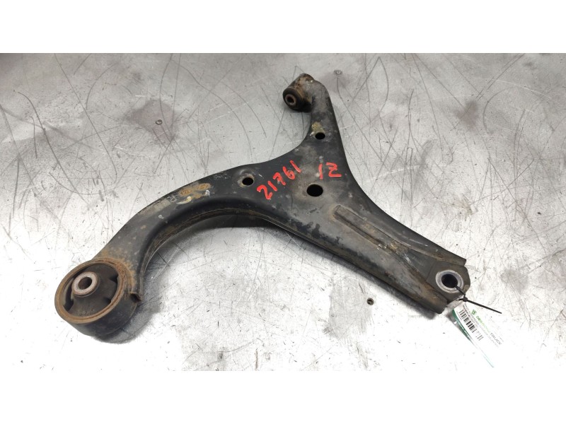 Recambio de brazo suspension inferior delantero derecho para hyundai accent (mc) gl referencia OEM IAM   