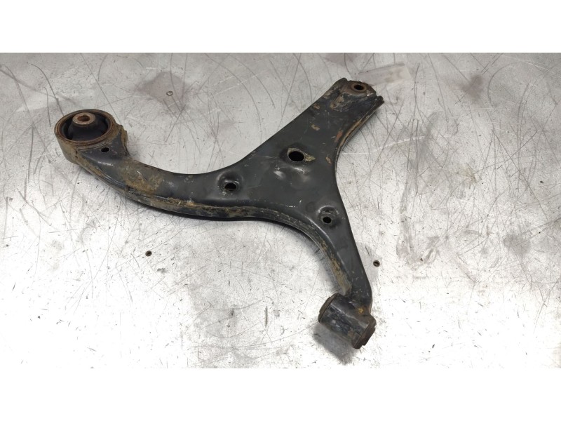 Recambio de brazo suspension inferior delantero derecho para hyundai accent (mc) gl referencia OEM IAM   