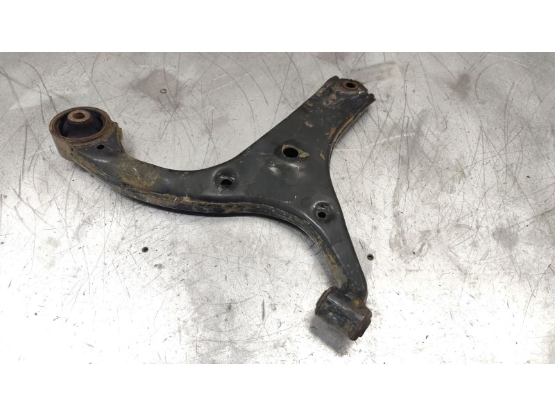 Recambio de brazo suspension inferior delantero derecho para hyundai accent (mc) gl referencia OEM IAM   