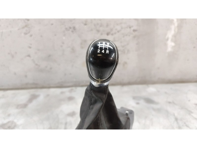 Recambio de palanca cambio para ford ecosport 1.0 ecoboost referencia OEM IAM C9B7A  