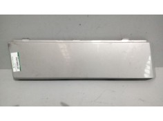 Recambio de molduras delanteras para renault magnum ab diesel referencia OEM IAM 5010468807  IZQUIERDA