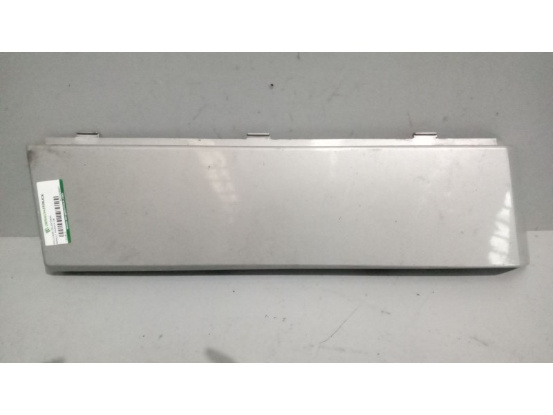 Recambio de molduras delanteras para renault magnum ab diesel referencia OEM IAM 5010468807  IZQUIERDA