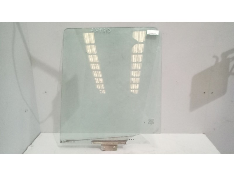 Recambio de luna delantera izquierda para daf serie xf105.xxx 12.9 diesel referencia OEM IAM 1284623  