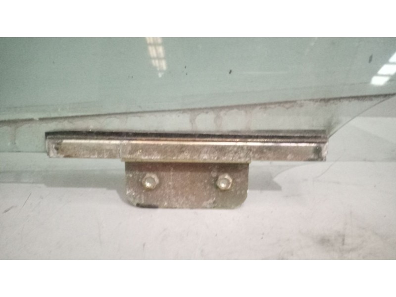 Recambio de luna delantera izquierda para daf serie xf105.xxx 12.9 diesel referencia OEM IAM 1284623  