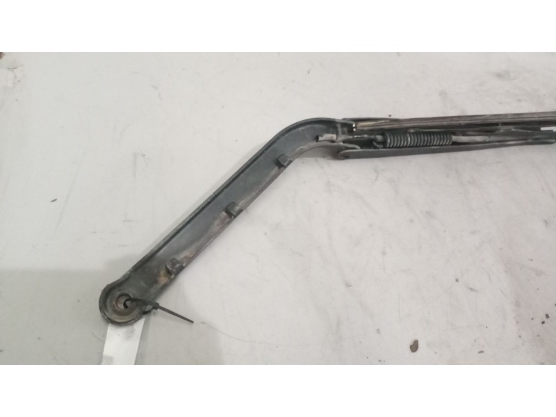 Recambio de brazo limpia delantero derecho para man tgx 18.xxx 12.4 diesel referencia OEM IAM   