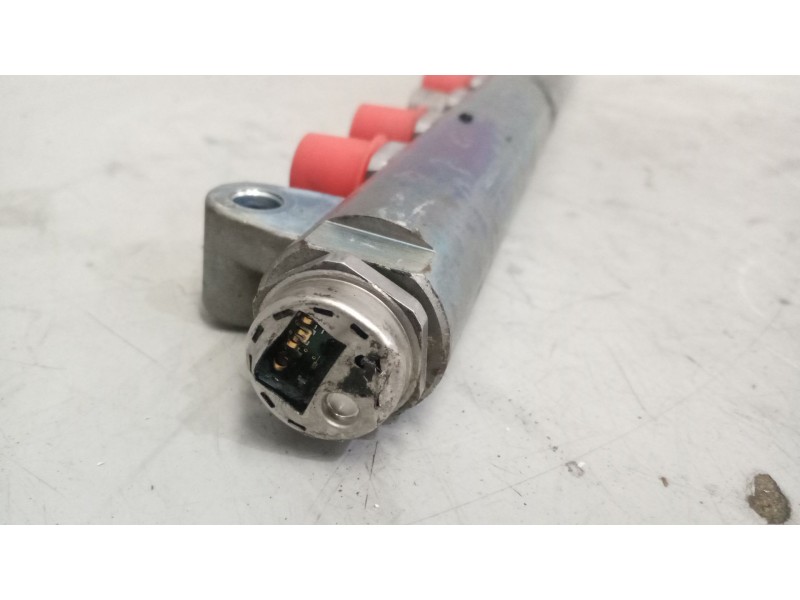 Recambio de rampa inyectora para man tgx 18.xxx fg / 4x2 ll xl referencia OEM IAM 51103116077  