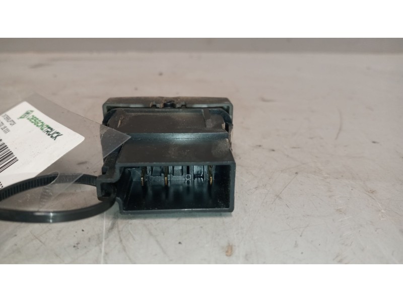 Recambio de interruptor para man tgx 18.xxx 12.4 diesel referencia OEM IAM 81255030322  