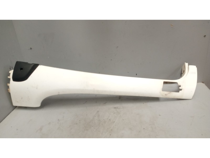 Recambio de moldura luna delantera para man tgx 18.xxx 12.4 diesel referencia OEM IAM 81624100116  DERECHA