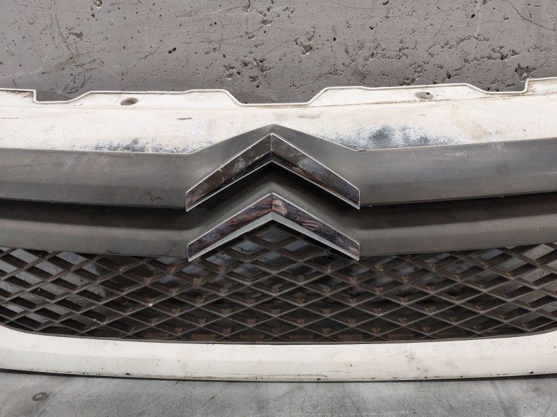Recambio de rejilla delantera para citroën jumper ii furgoneta 2.2 hdi 100 referencia OEM IAM   