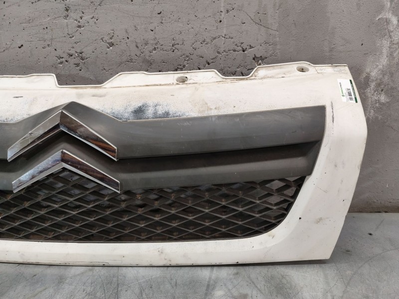 Recambio de rejilla delantera para citroën jumper ii furgoneta 2.2 hdi 100 referencia OEM IAM   