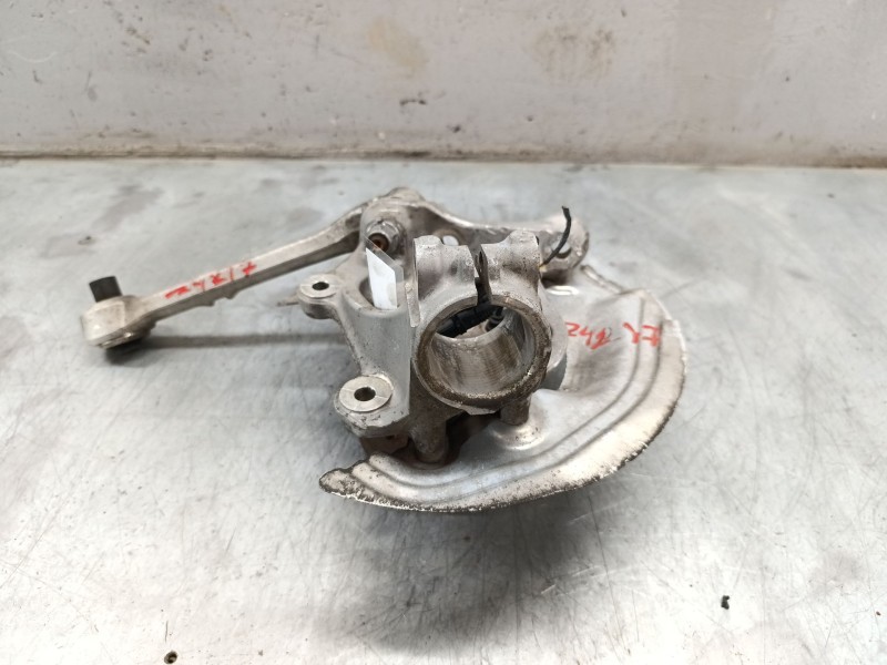 Recambio de mangueta delantera derecha para bmw 3 (e90) 320 d referencia OEM IAM 3121677321004  