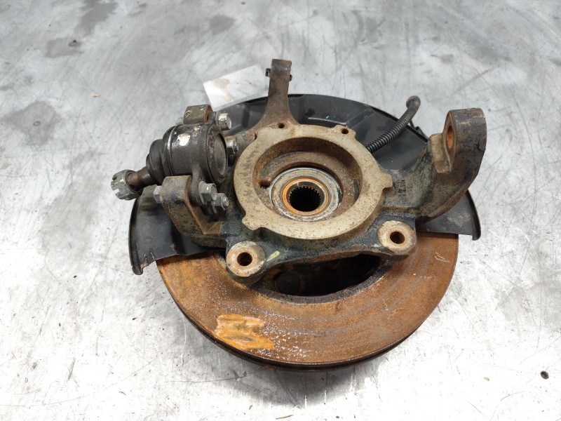 Recambio de mangueta delantera izquierda para ssangyong rexton / rexton ii (gab_) 2.7 xdi 4x4 referencia OEM IAM   