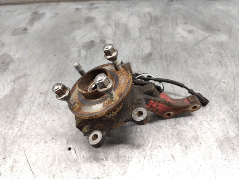 Recambio de mangueta delantera derecha para ford ecosport 1.0 ecoboost referencia OEM IAM   