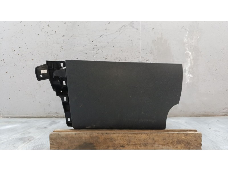 Recambio de guantera para peugeot 508 allure hybrid4 referencia OEM IAM 9686450877  