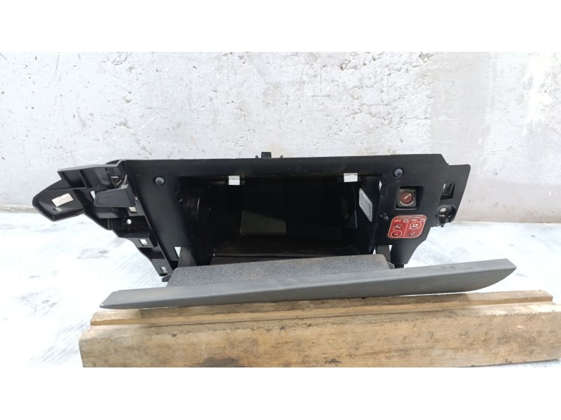 Recambio de guantera para peugeot 508 allure hybrid4 referencia OEM IAM 9686450877  