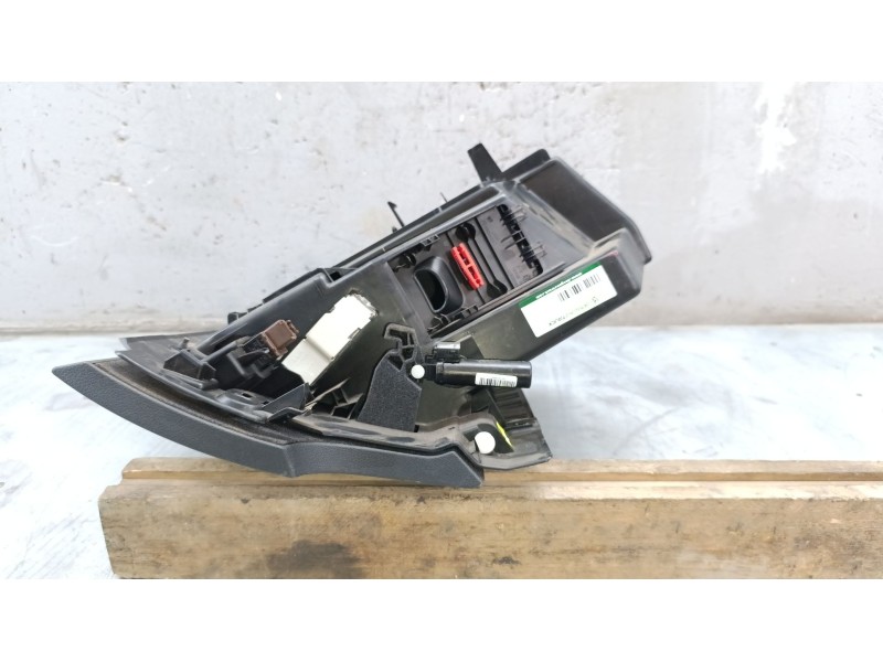 Recambio de guantera para peugeot 508 allure hybrid4 referencia OEM IAM 9686450877  
