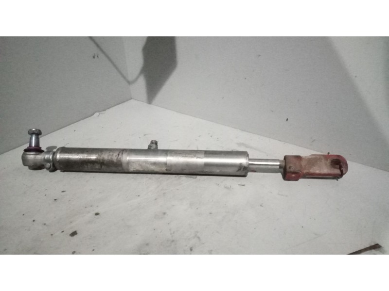 Recambio de brazo direccion hidraulico para iveco stralis (ad/at) fg at y / p 6x2 larga distancia referencia OEM IAM 8346974182 