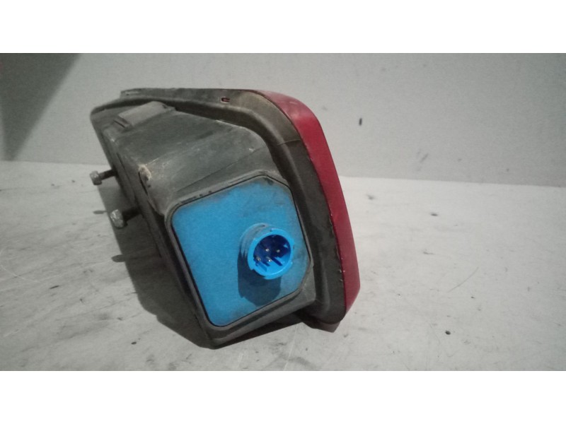 Recambio de piloto trasero izquierdo para renault magnum ab 2005 12.8 diesel referencia OEM IAM   