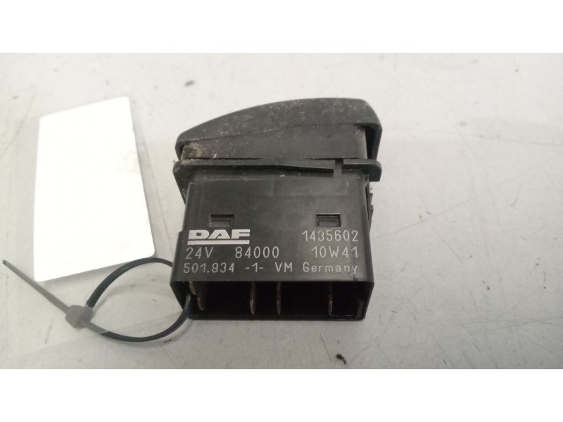 Recambio de interruptor para daf serie xf105.xxx 12.9 diesel referencia OEM IAM 1435602  