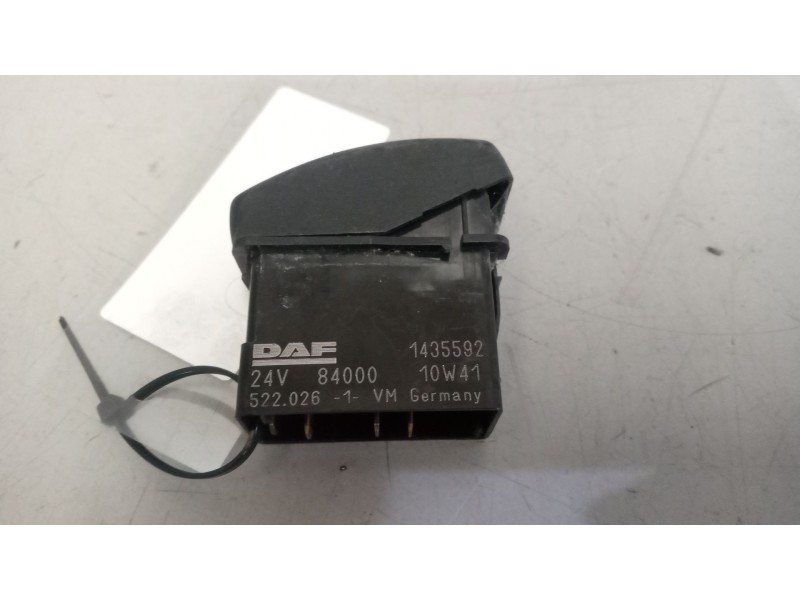 Recambio de interruptor para daf serie xf105.xxx 12.9 diesel referencia OEM IAM 1435592  