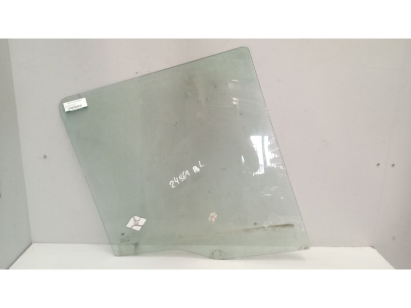 Recambio de luna delantera izquierda para nissan trucks atleon 120 referencia OEM IAM   