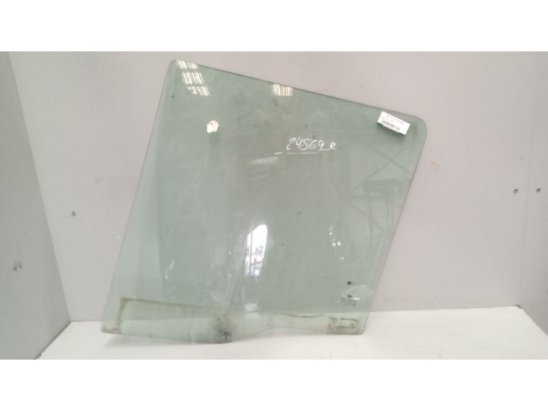 Recambio de luna delantera derecha para nissan trucks atleon 120 referencia OEM IAM   